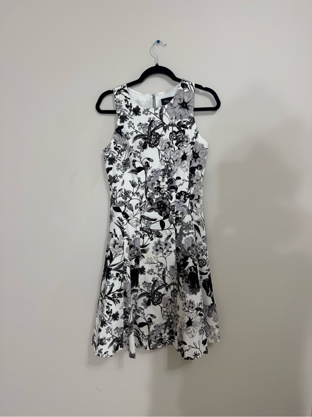 RN Studio by Ronni Nicole Cotton Fit & Flare Dress Size 4 Sleeveless Floral EUC